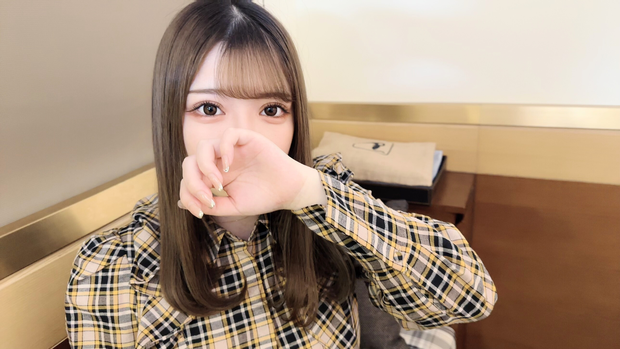 FC2-4406980 【期間限定5480pt→1480pt】 いやぁ、良い仕事だぁ…。メンエス未経験♡ウブな新